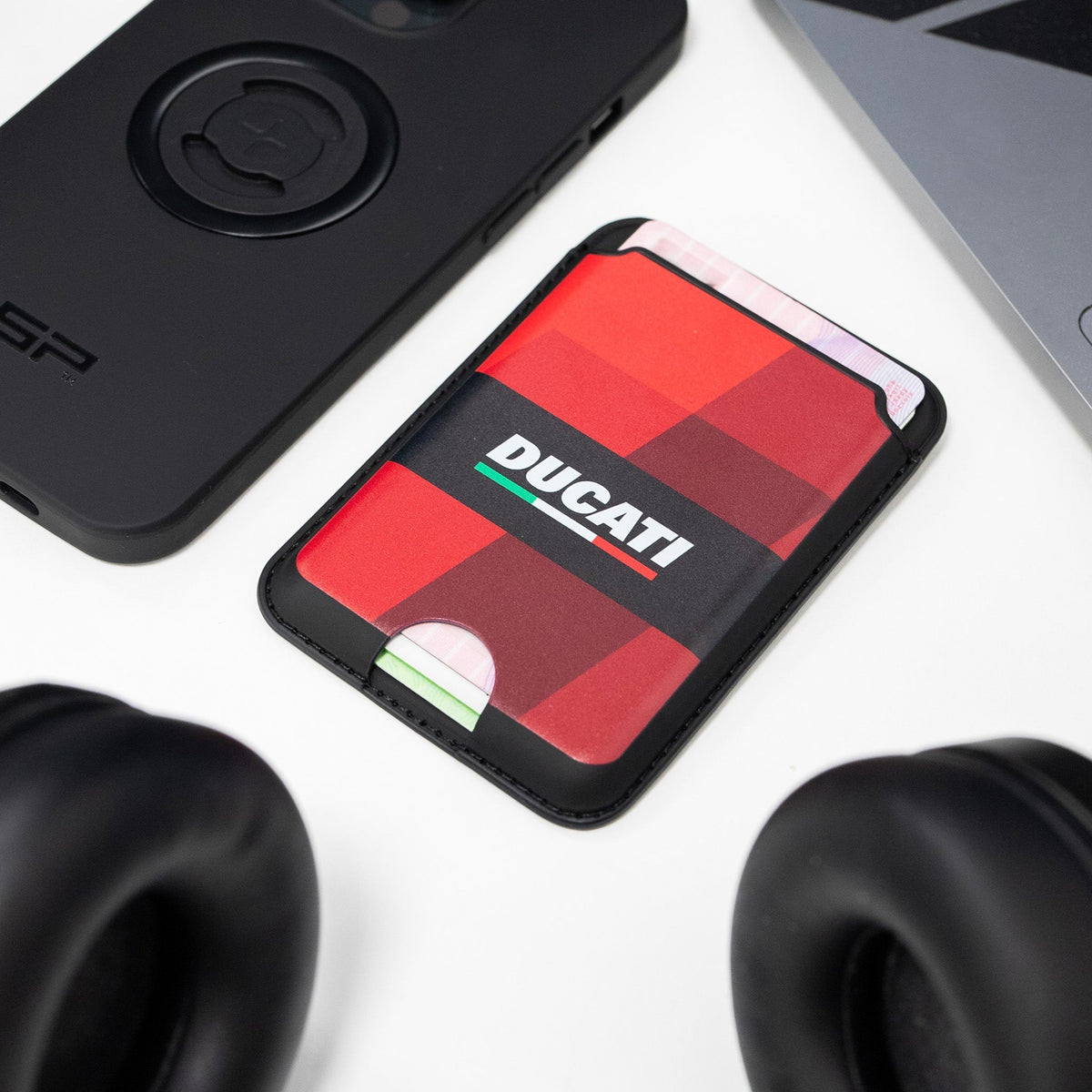 Translation missing: es.SP Connect x Ducati: Ride with Iconic Style