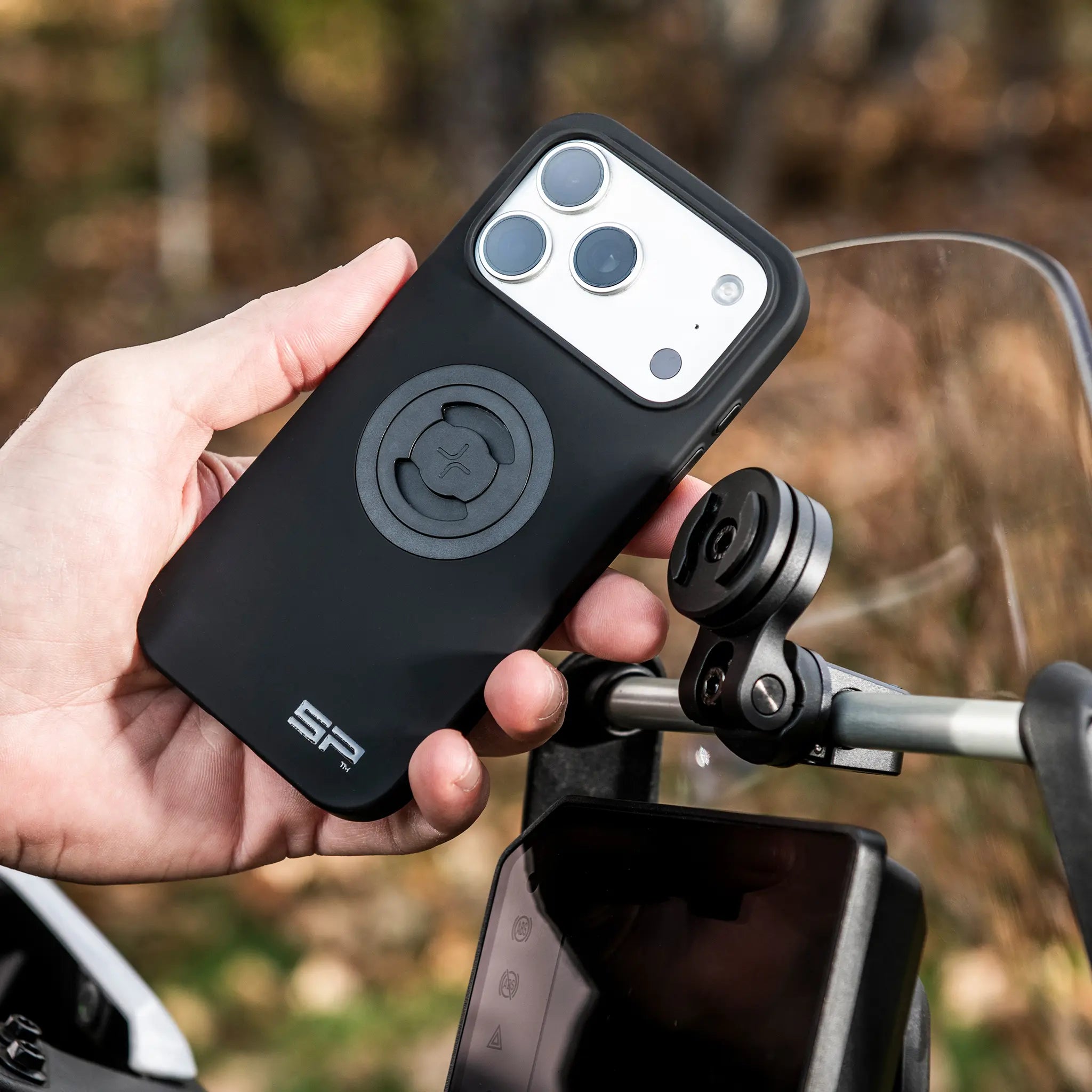 Crossbar Mount Pro: More Space for Your Setup